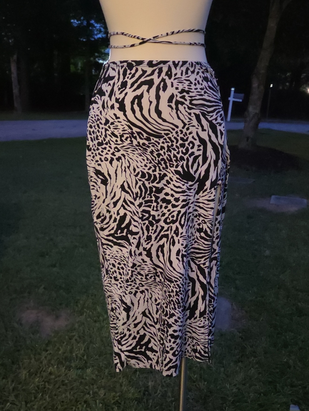 High-Rise Animal Print Pencil Skirt - Black and White